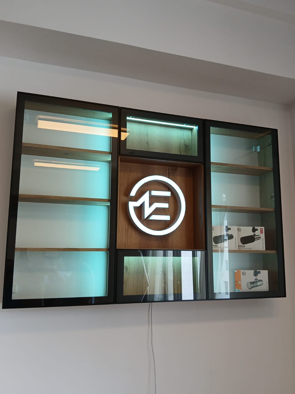 Mobilier atipic – detaliu 4