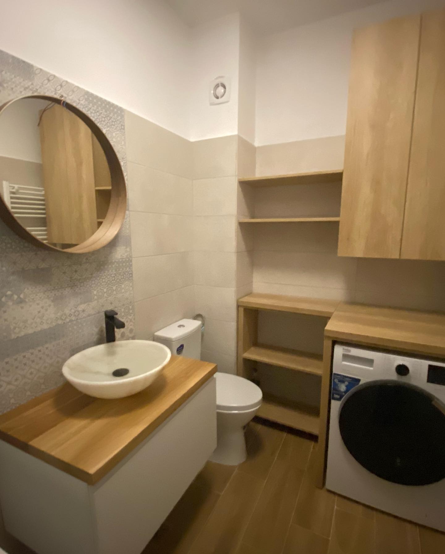 Corp baie elegant finalizat